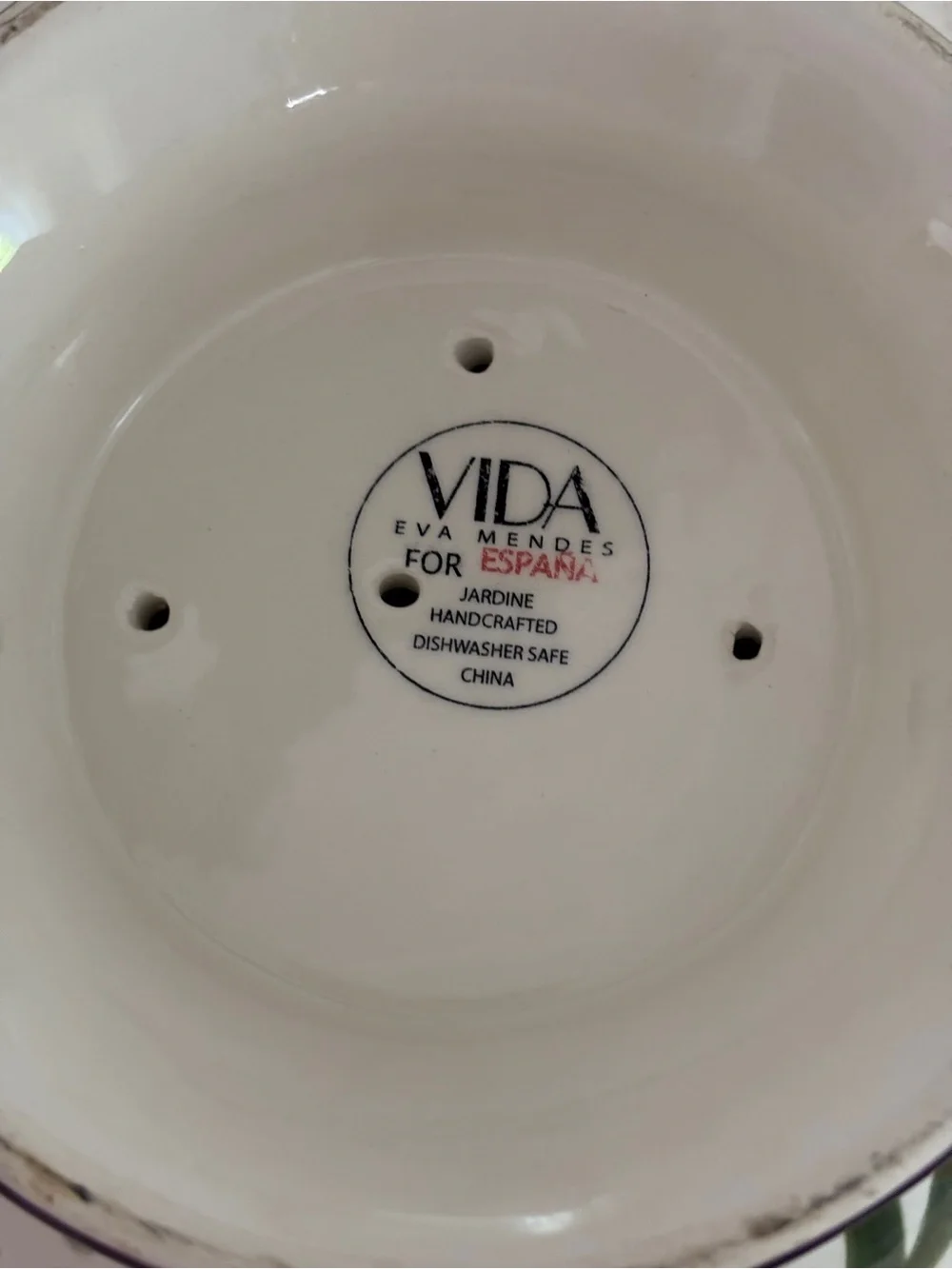 VIDA by Eva Mendes for España Jardine Handcrafted Ceramic Colander Discontinude